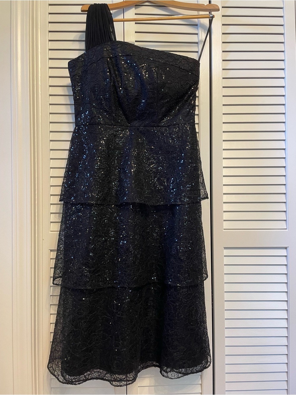 NWT Nora Noh Elegant One-Shoulder Gown Sequin Lace Sz 10
